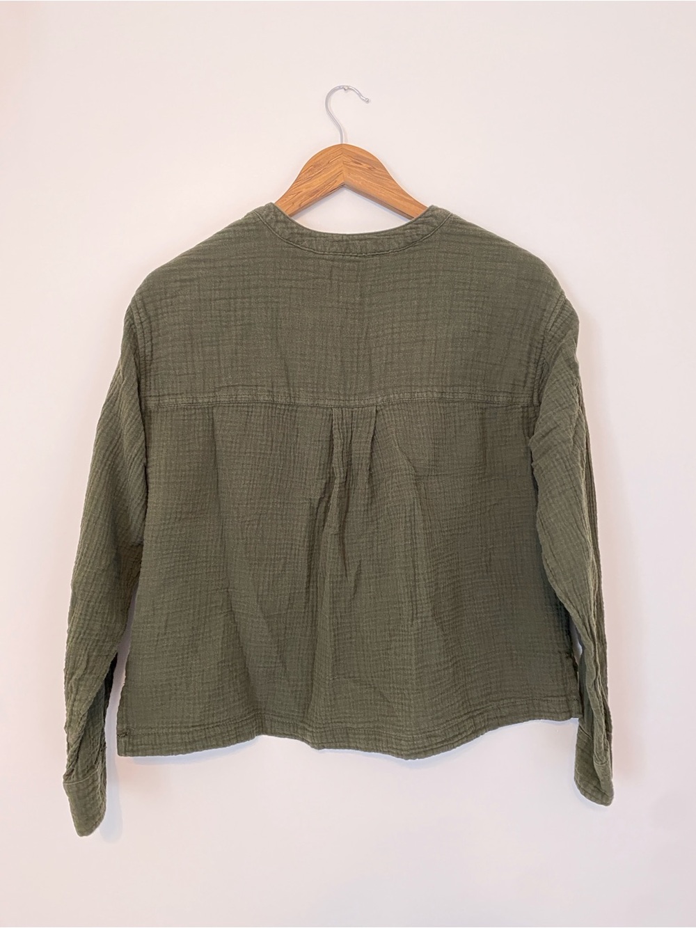 Olive Green Button-Front Gauze Blouse - Picture 2 of 9